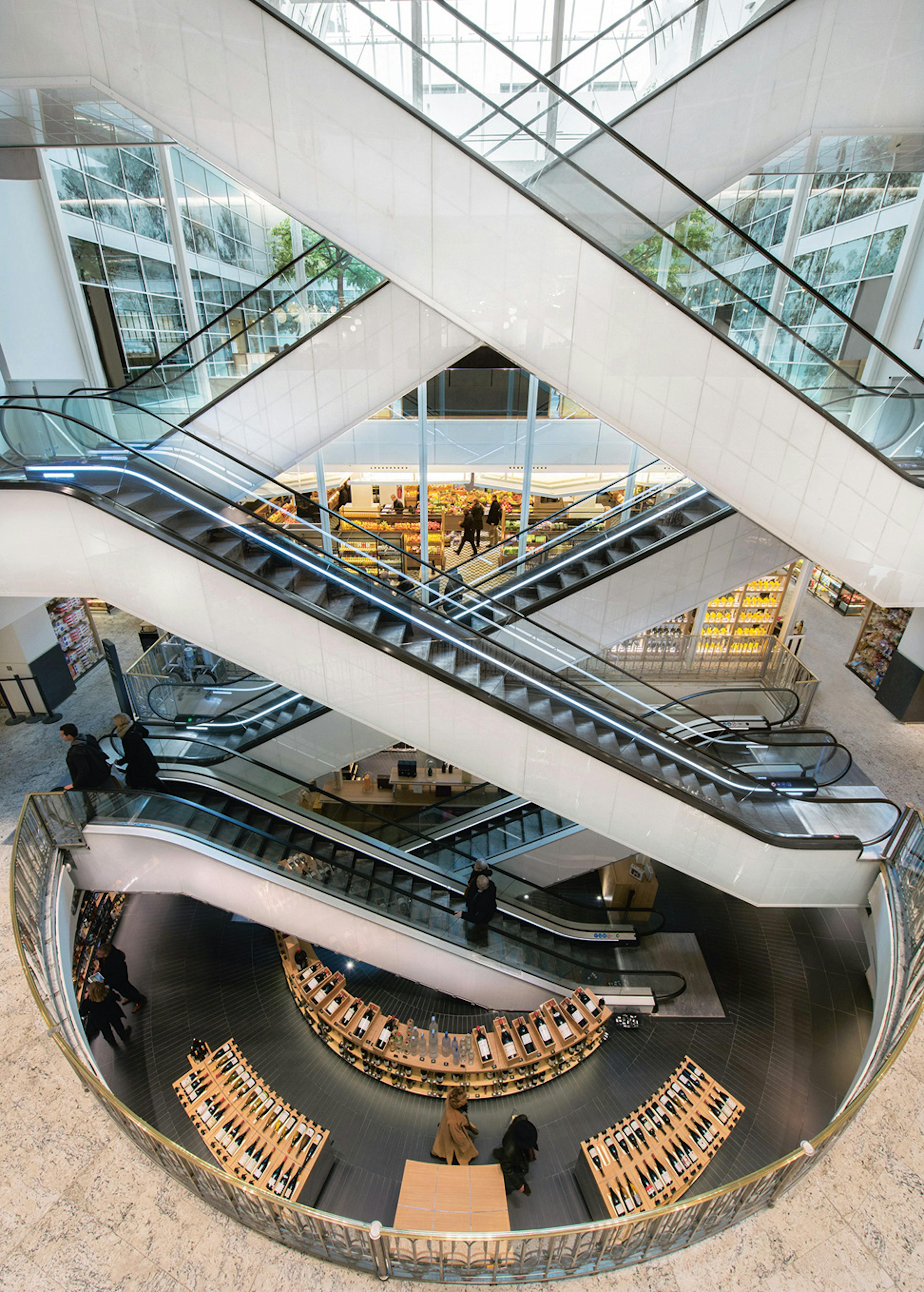 The new escalator at La Grande Épicerie de Paris © Gabriel de la Chapelle